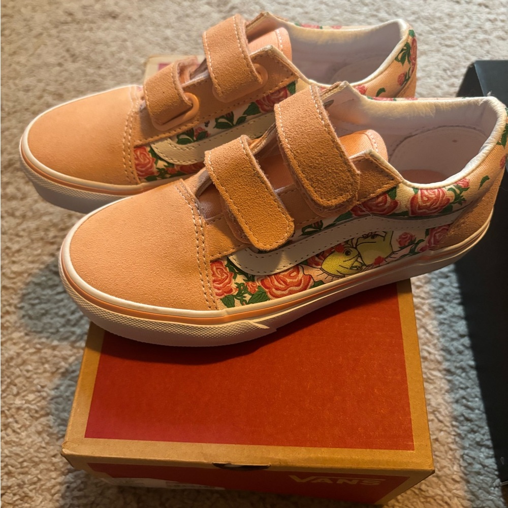 Vans girls pink and green frog